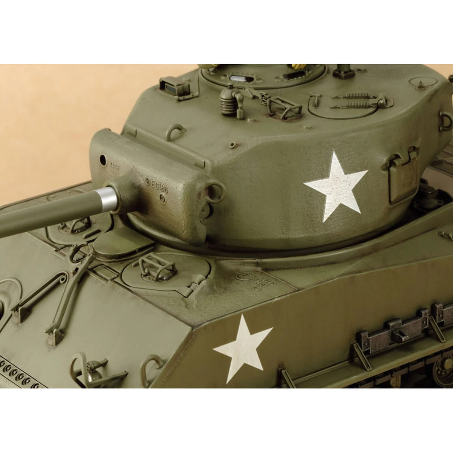 Tamiya 1/35 US Tank M4A3E8 Sherman Easy Eight - Image 4