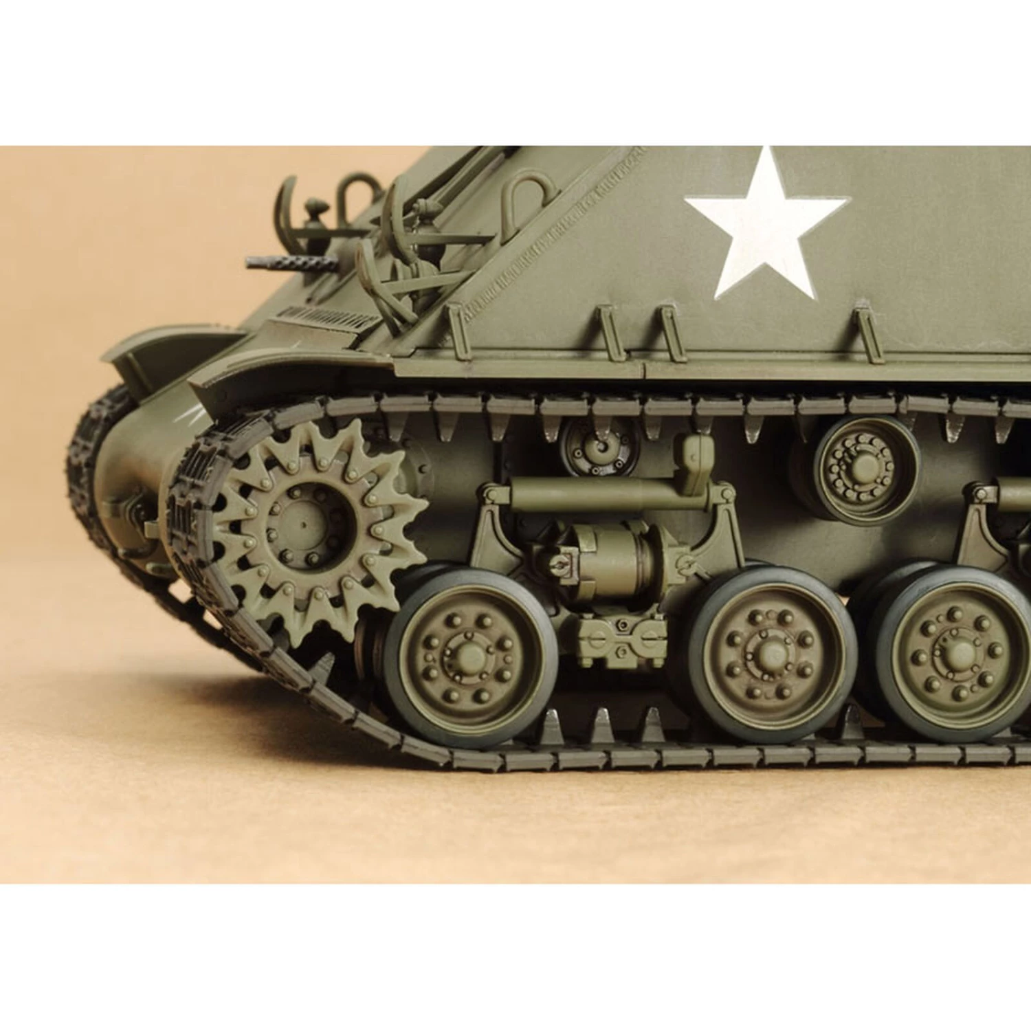 Tamiya 1/35 US Tank M4A3E8 Sherman Easy Eight - Image 5