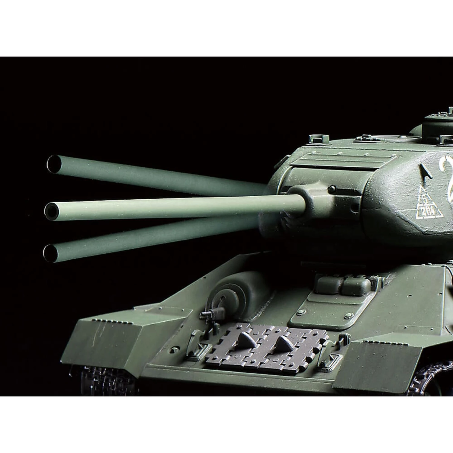 Tamiya 1/35 R/C Russian Med Tank T-34-85 (w/Control Unit) - Image 6