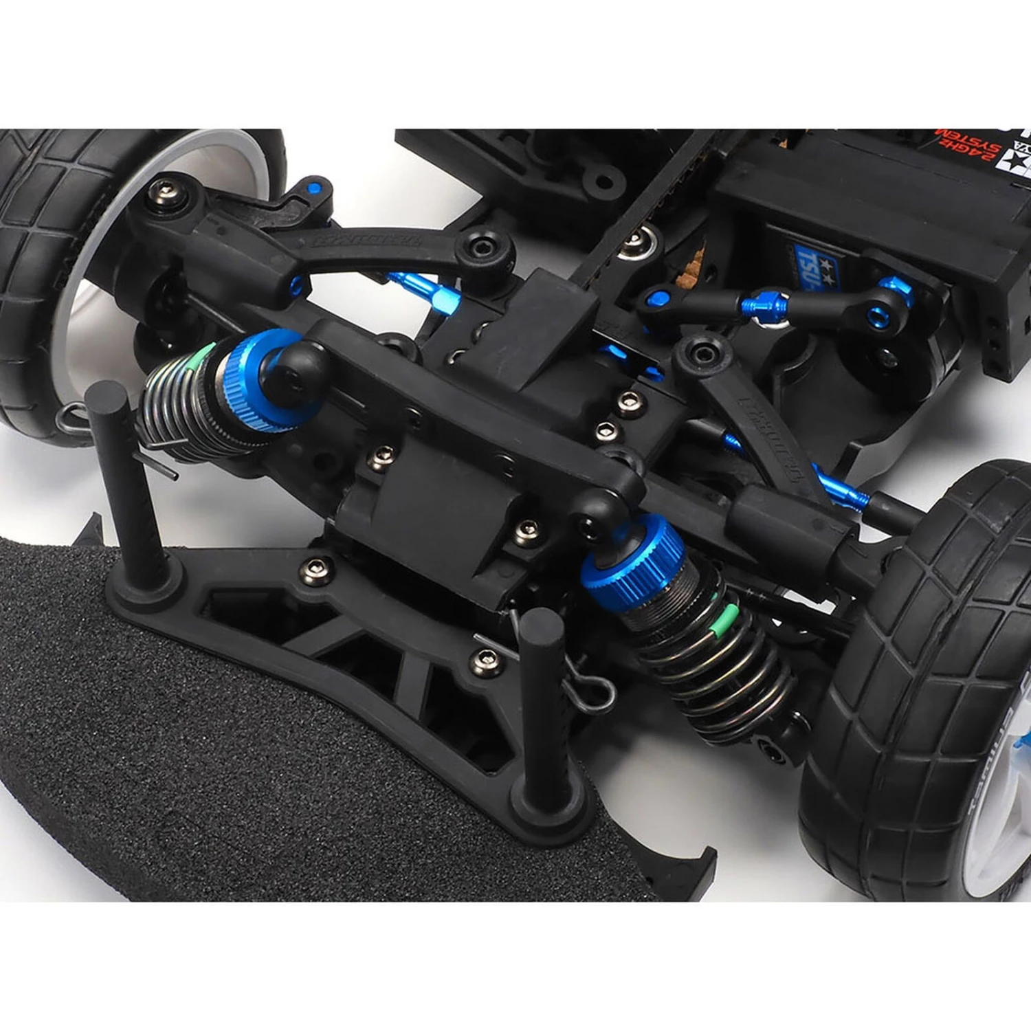 Tamiya 1/10 R/C TA08 PRO 4WD Chassis Kit - Image 6